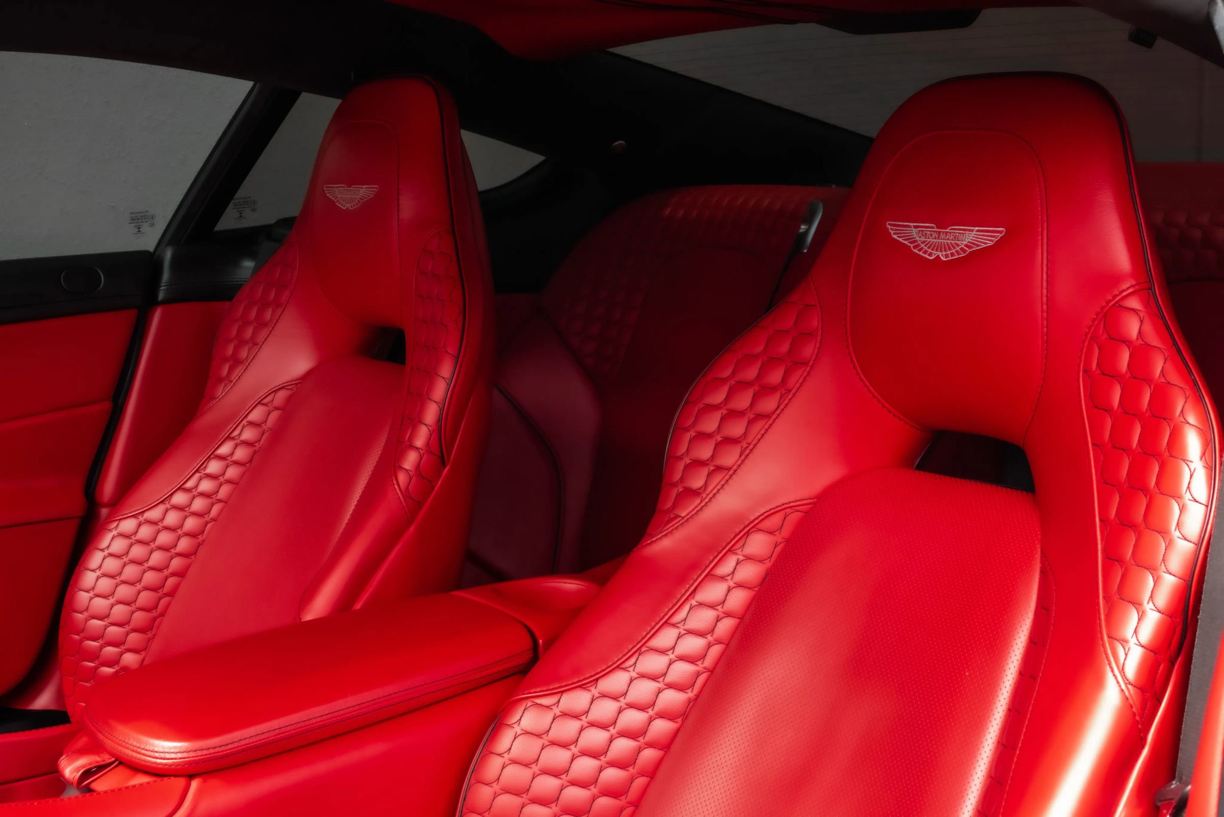 Used 2014 Aston Martin Vanquish Coupe RWD image 15