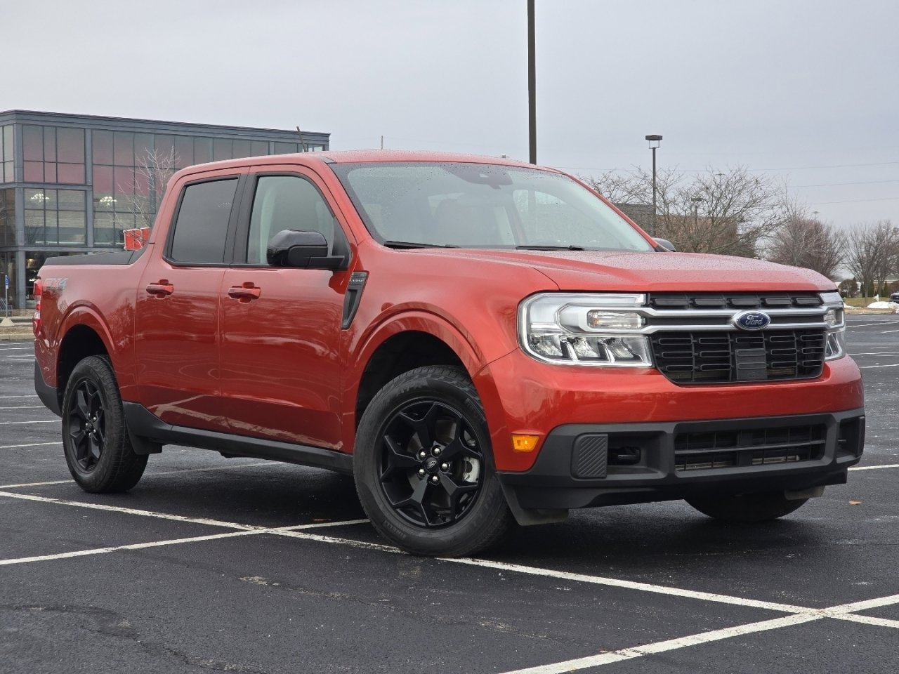Used 2024 Ford Maverick Lariat w/ FX4 Off-Road Package image 2