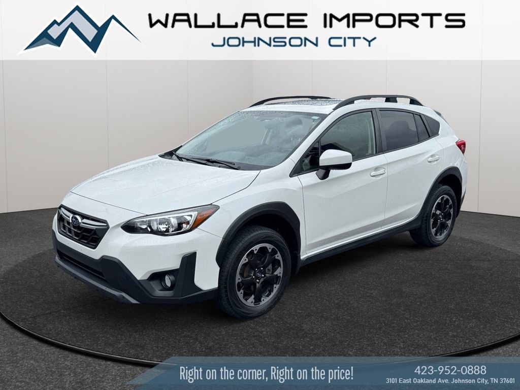 Certified 2022 Subaru Crosstrek 2.0i Premium w/ Moonroof Package AWD/4WD image 2