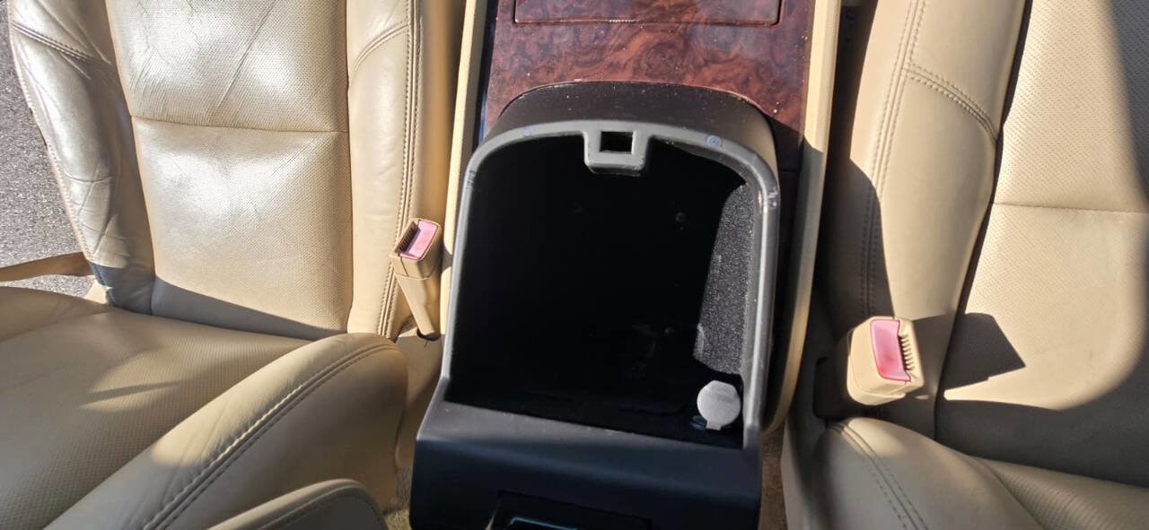 Used 2009 Cadillac Escalade ESV AWD image 41