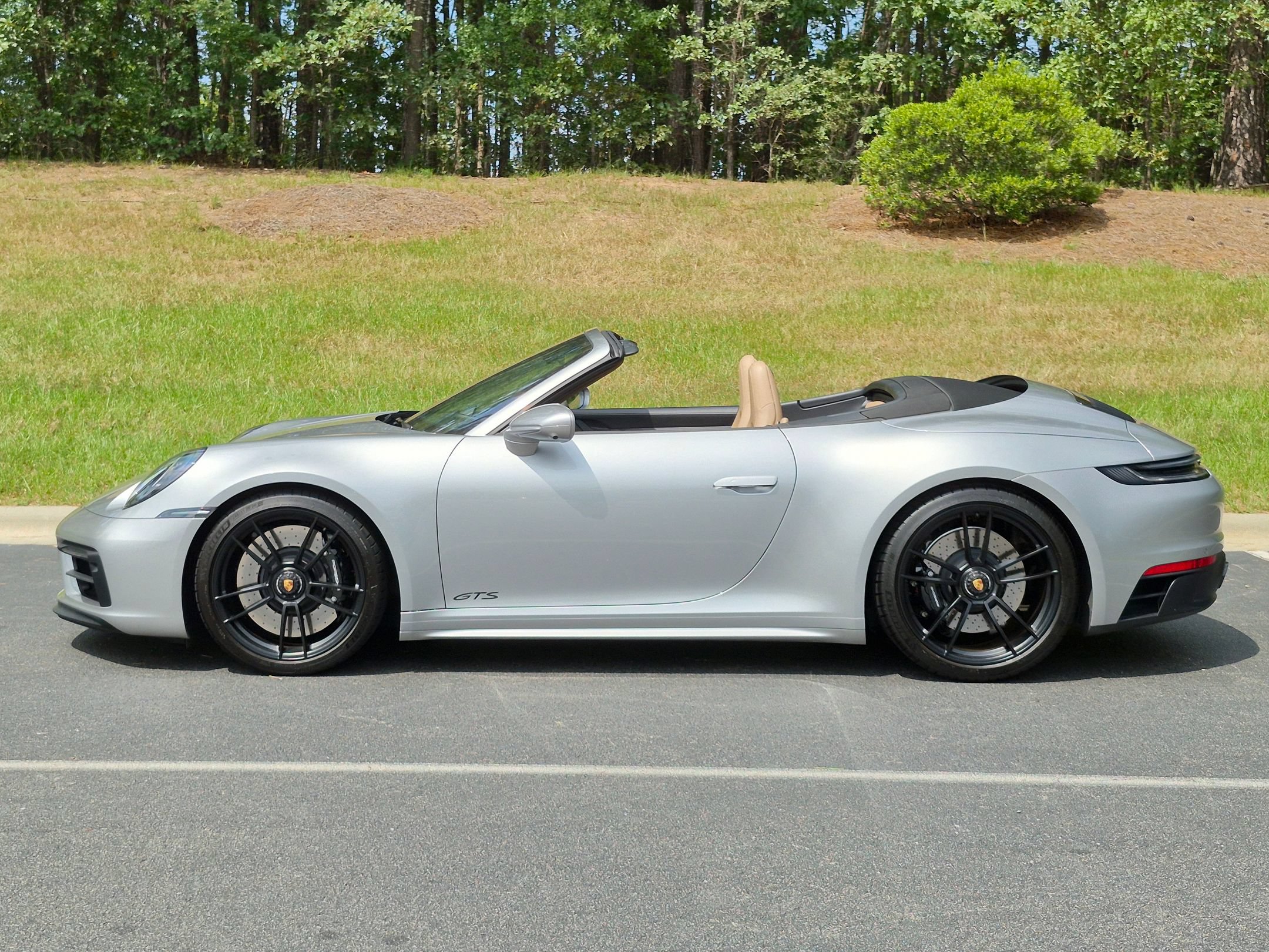Certified 2023 Porsche 911 Carrera 4 GTS AWD/4WD image 2