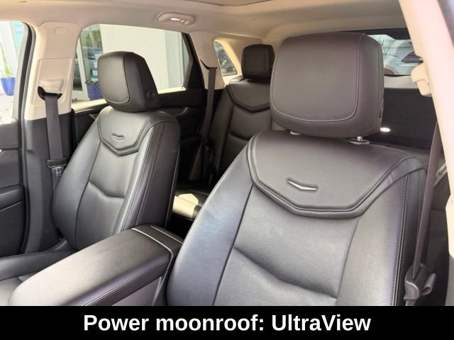 Used 2017 Cadillac XT5 Luxury w/ Driver Awareness Package AWD/4WD image 9