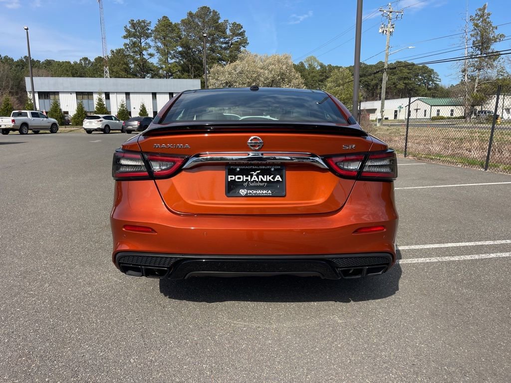 Used 2020 Nissan Maxima SR w/ Sport Mat Group image 10