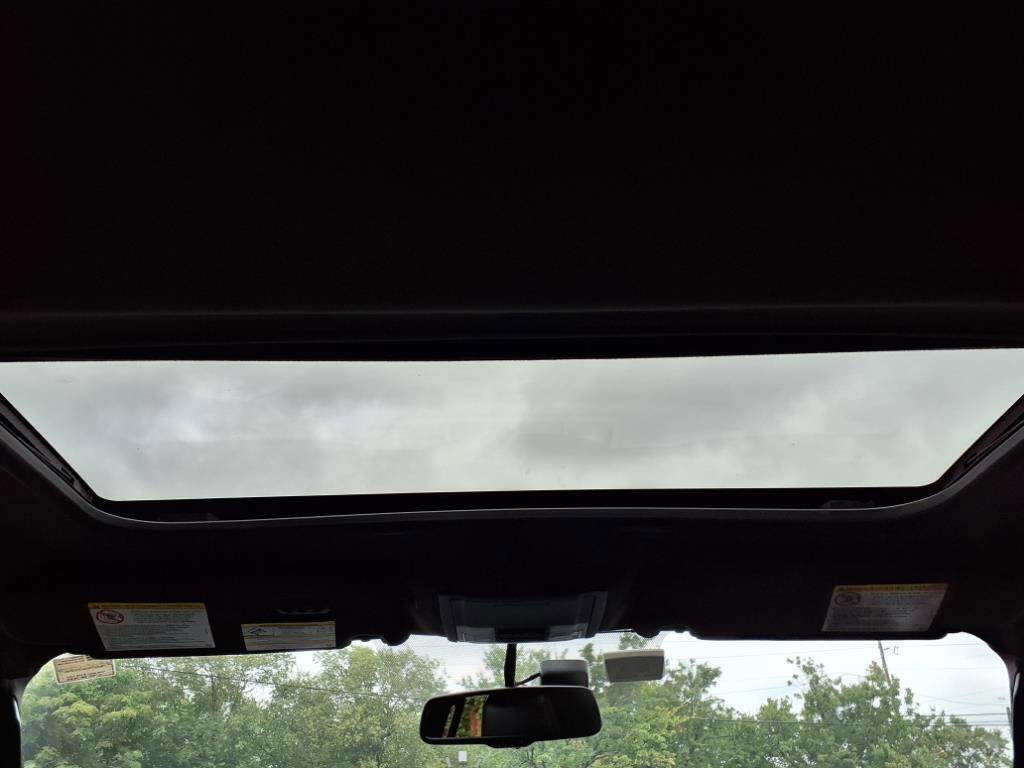 Used 2013 Ford Expedition Limited image 15