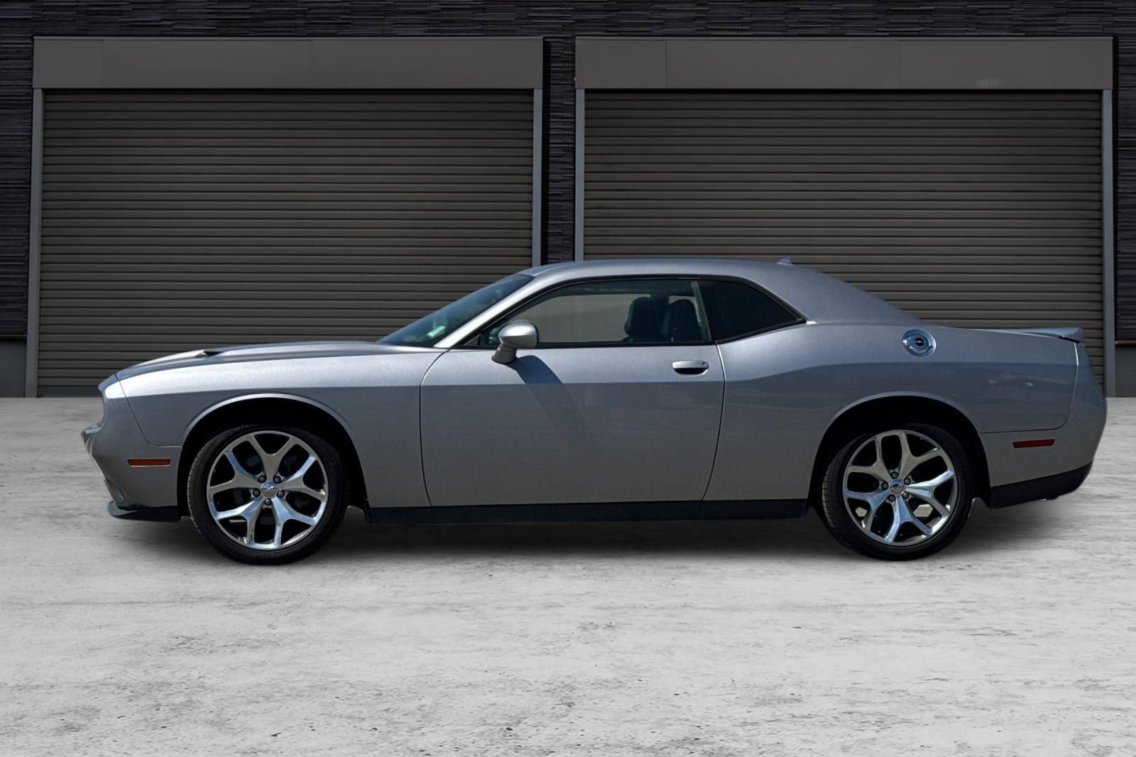 Used 2015 Dodge Challenger SXT Plus w/ Sound Group II RWD image 7