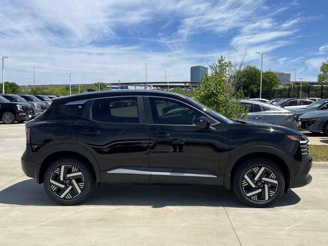 New 2026 Nissan Kicks SV FWD image 3
