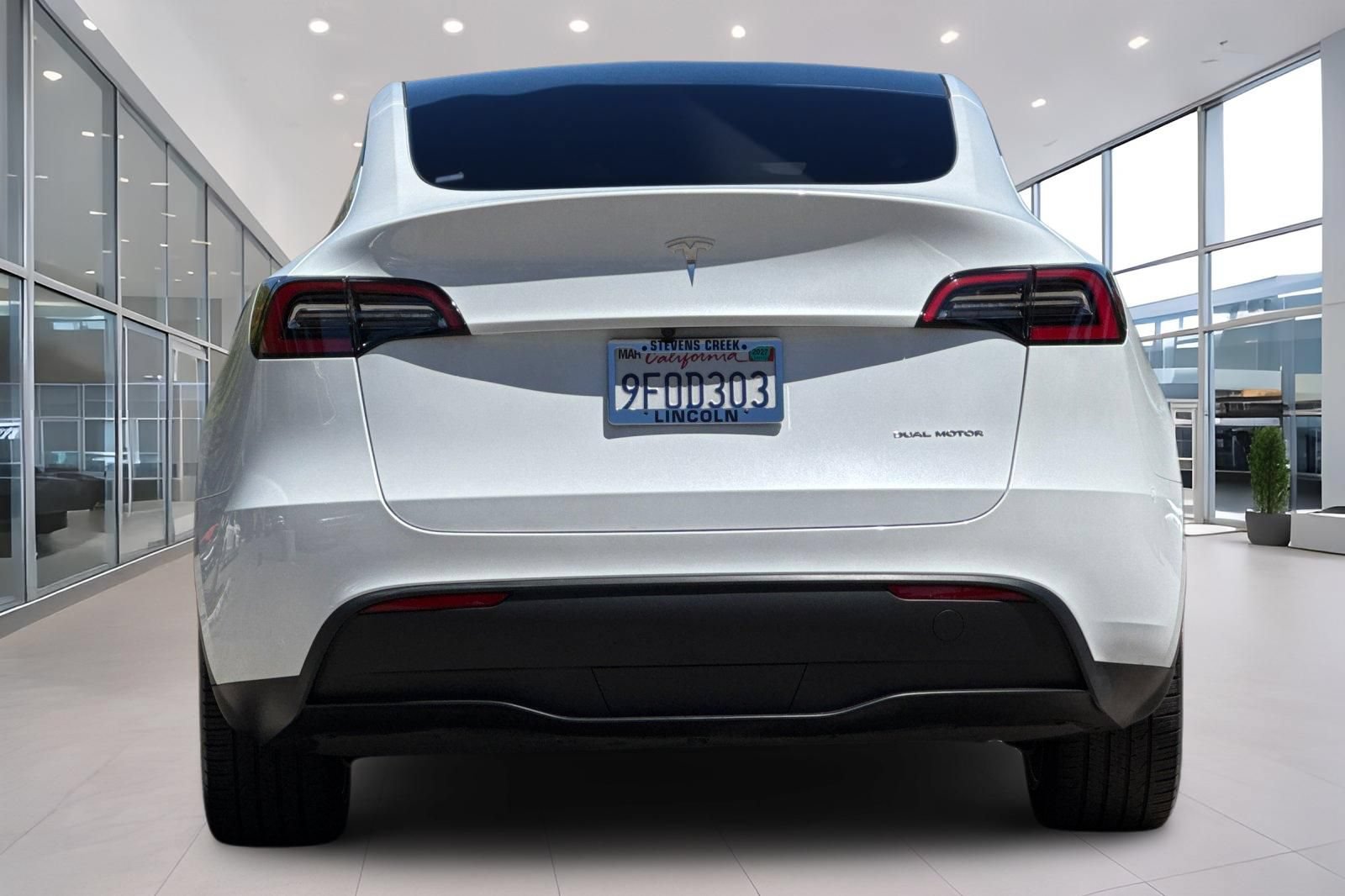 Used 2023 Tesla Model Y Long Range AWD/4WD image 5