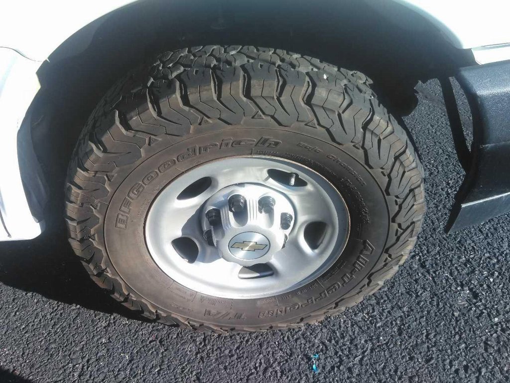 Used 2022 Chevrolet Express 3500 Extended w/ Driver Convenience Package image 6