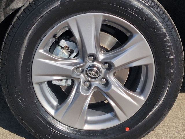 New 2025 Toyota RAV4 XLE image 10