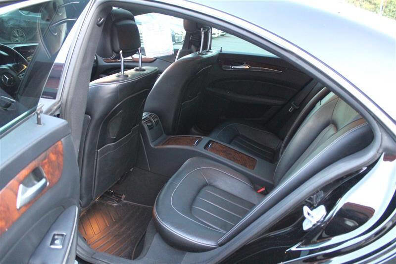 Used 2015 Mercedes-Benz CLS 550 w/ Premium Package image 29