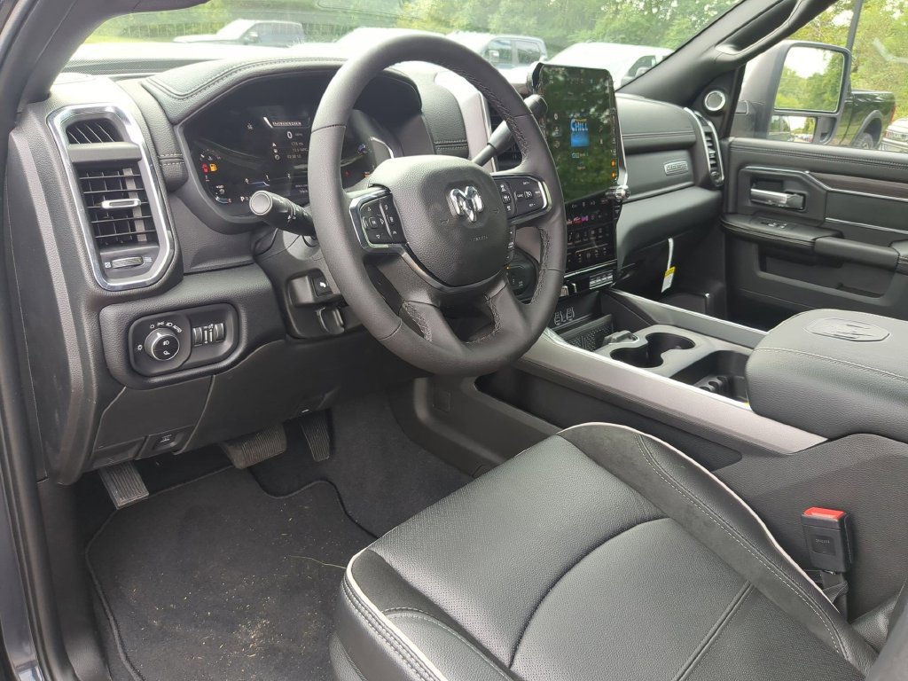 New 2026 RAM 2500 Laramie w/ Night Edition AWD/4WD image 17