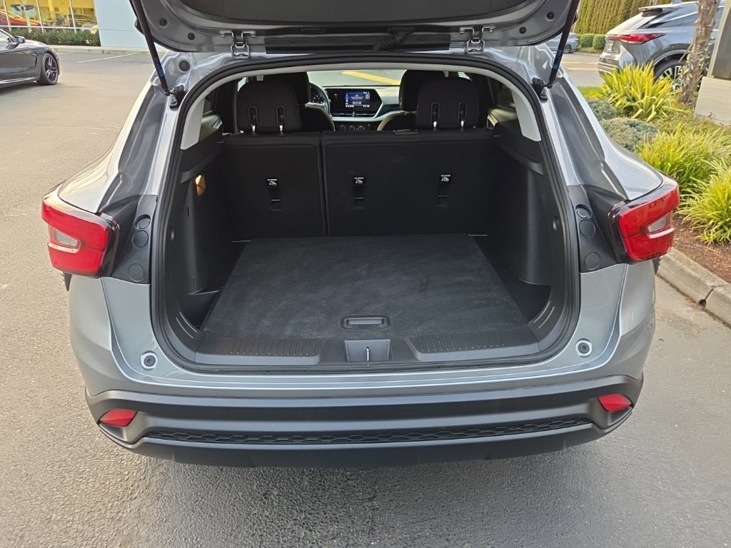 Used 2024 Chevrolet Trax LS w/ Driver Confidence Package image 16