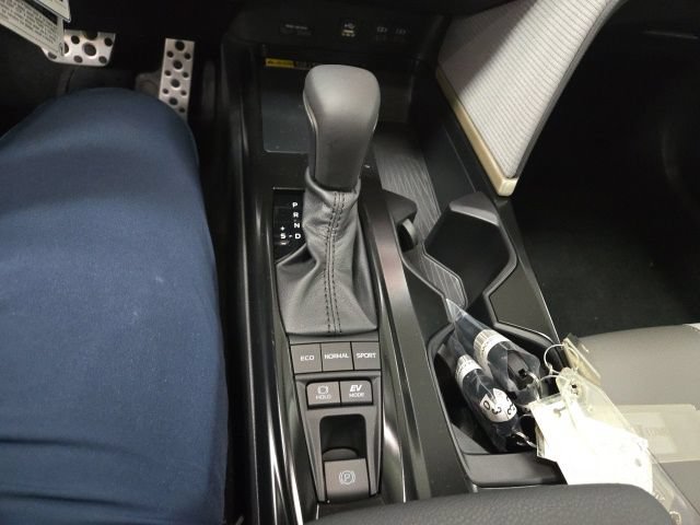 New 2026 Toyota Camry SE AWD/4WD image 24