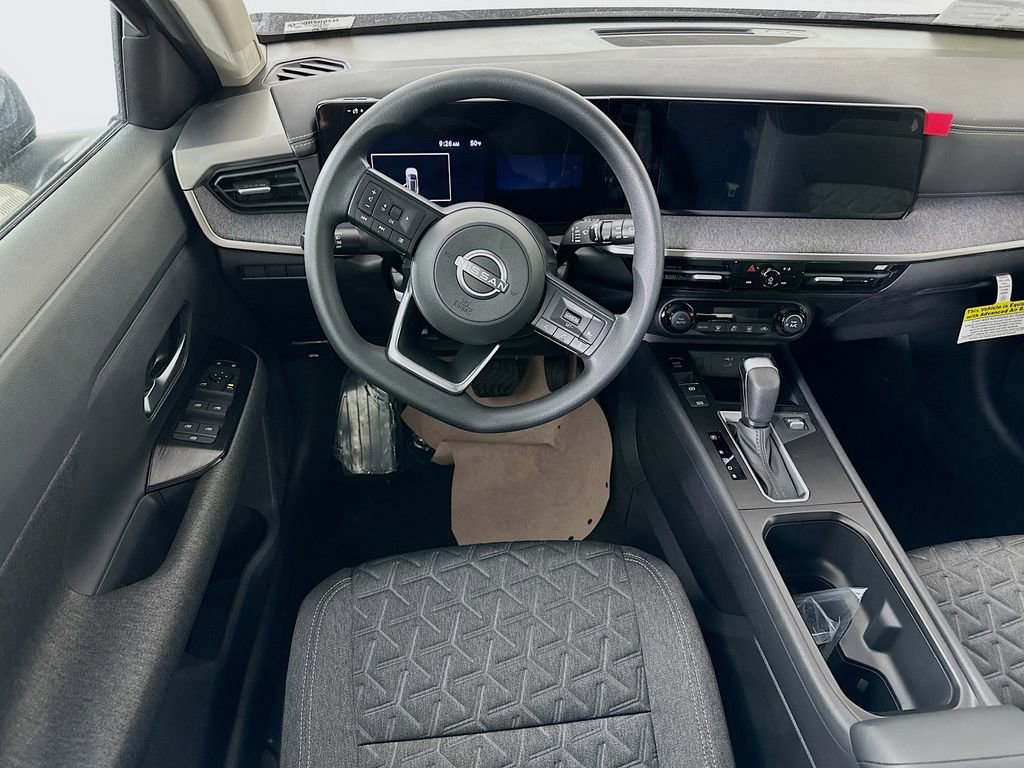 New 2026 Nissan Kicks SV w/ Charging Package FWD image 28