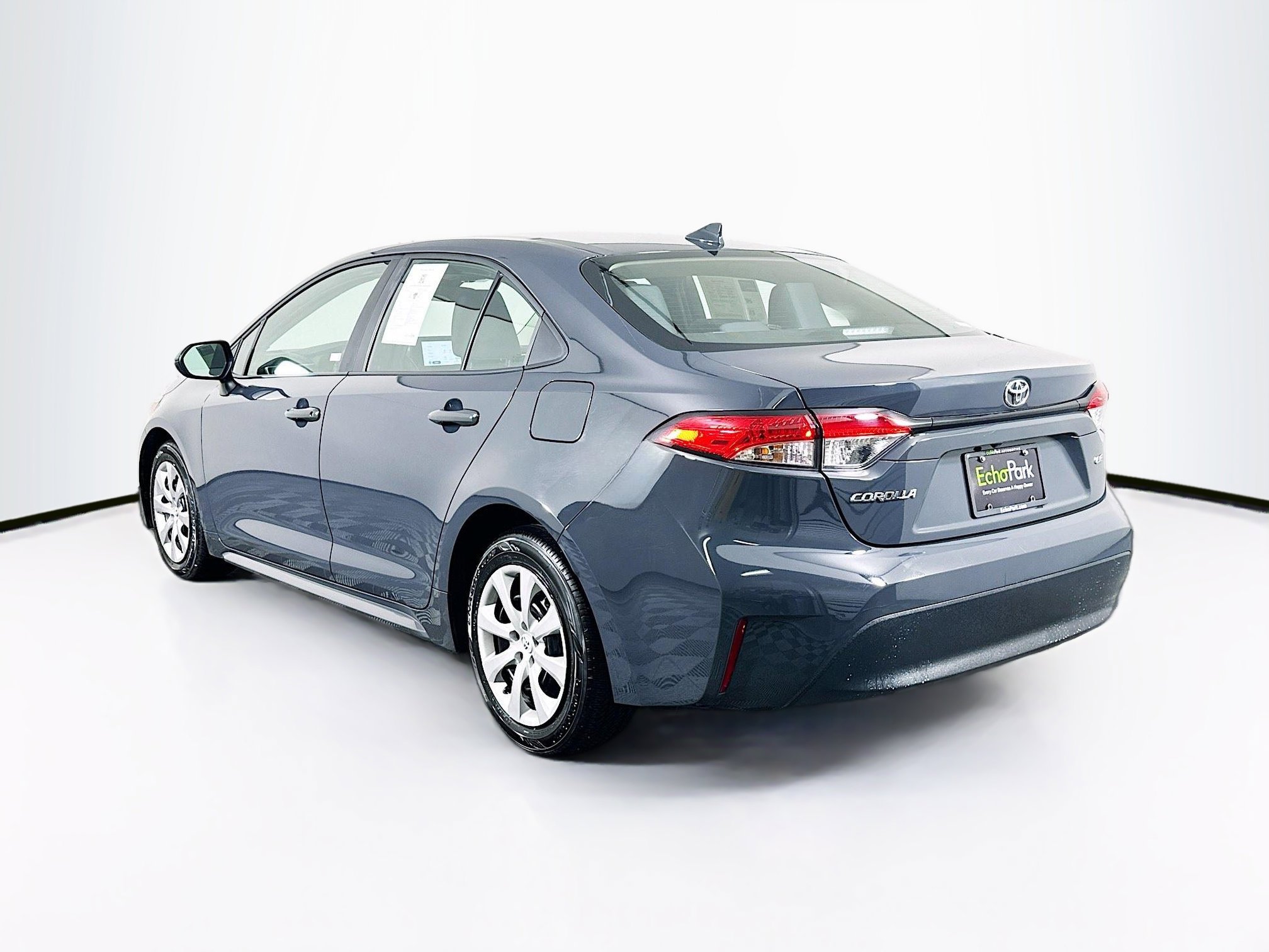 Used 2025 Toyota Corolla LE image 5
