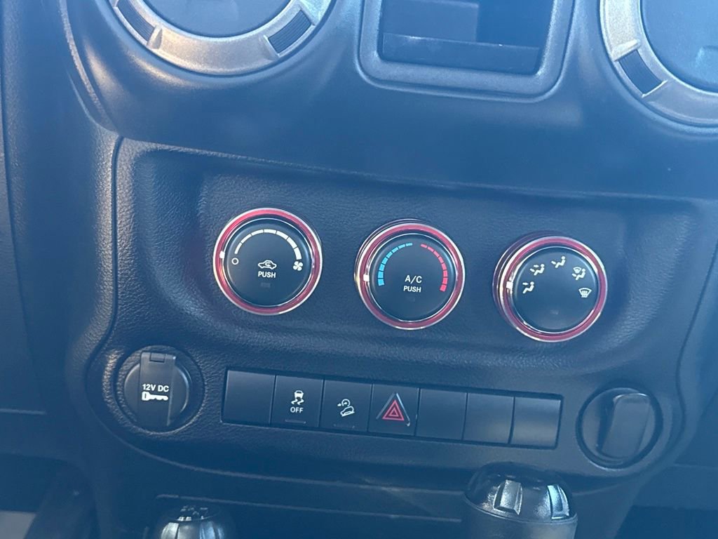 Used 2015 Jeep Wrangler Sport image 18