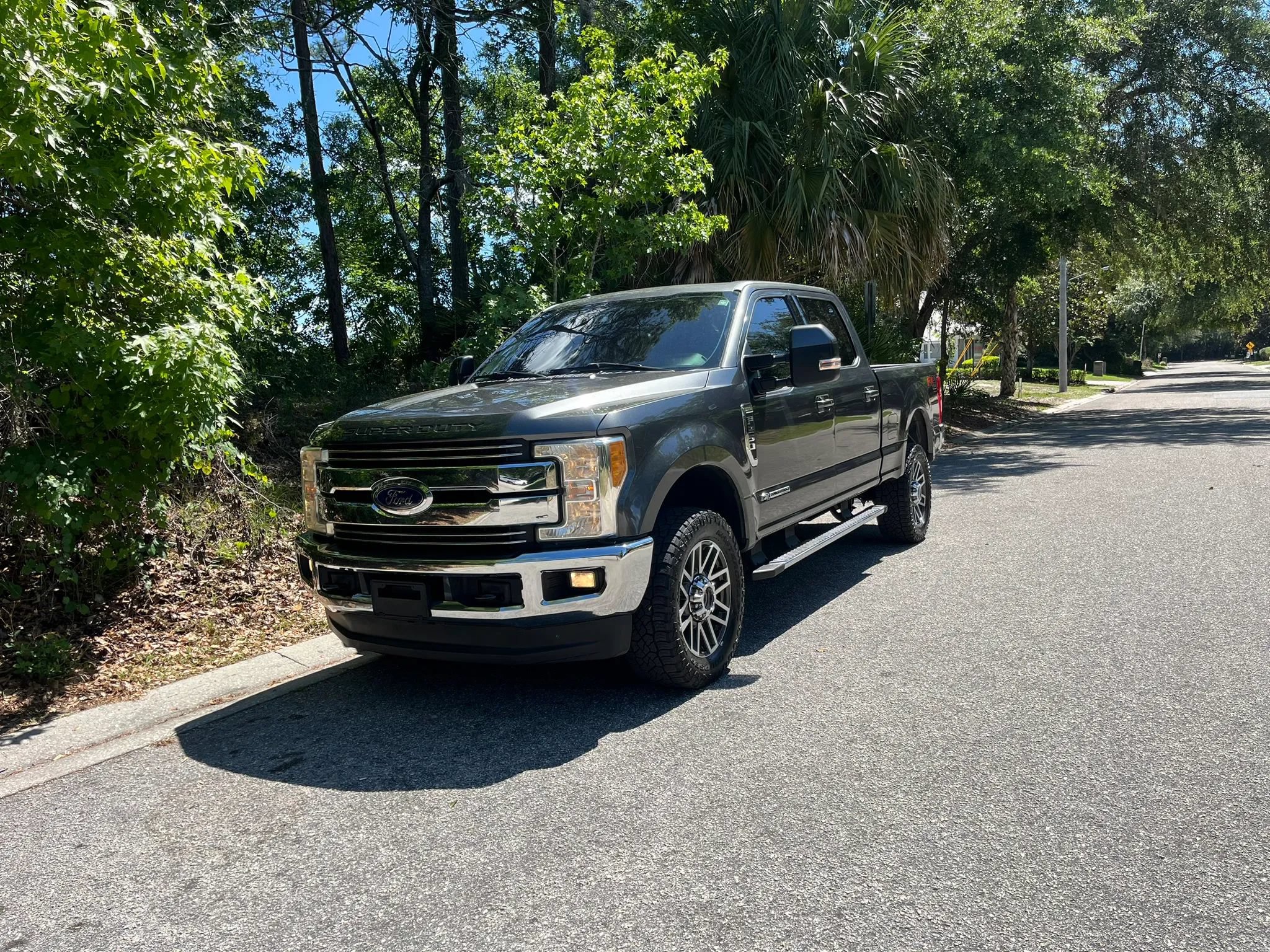 Used 2017 Ford F250 Lariat w/ Lariat Ultimate Package AWD/4WD image 9