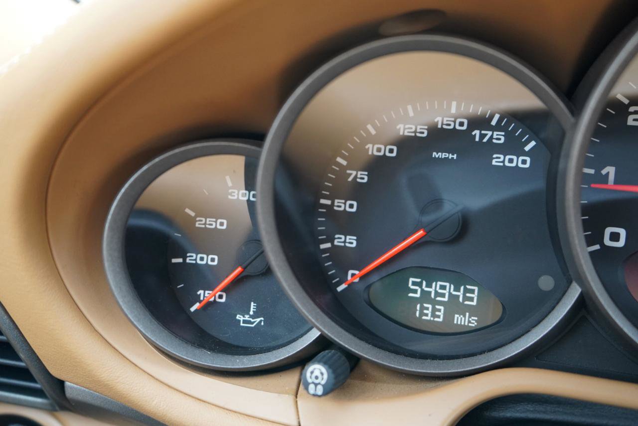 Used 2005 Porsche 911 Carrera image 38