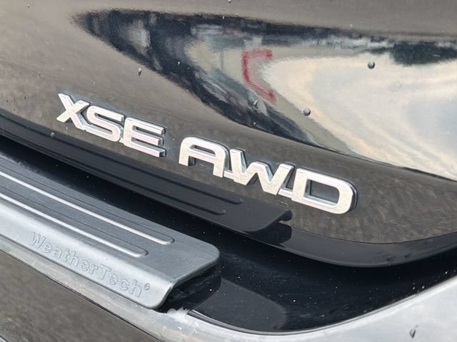 Used 2022 Toyota Highlander XSE AWD/4WD image 34