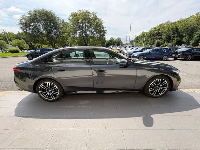 Certified 2024 BMW 530i xDrive w/ M Sport Package AWD/4WD image 6
