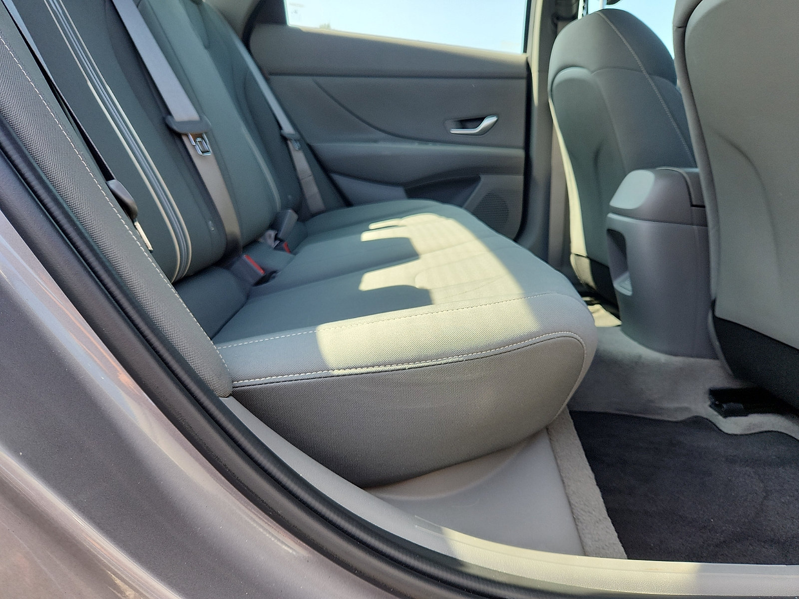 Certified 2024 Hyundai Elantra SEL FWD image 30