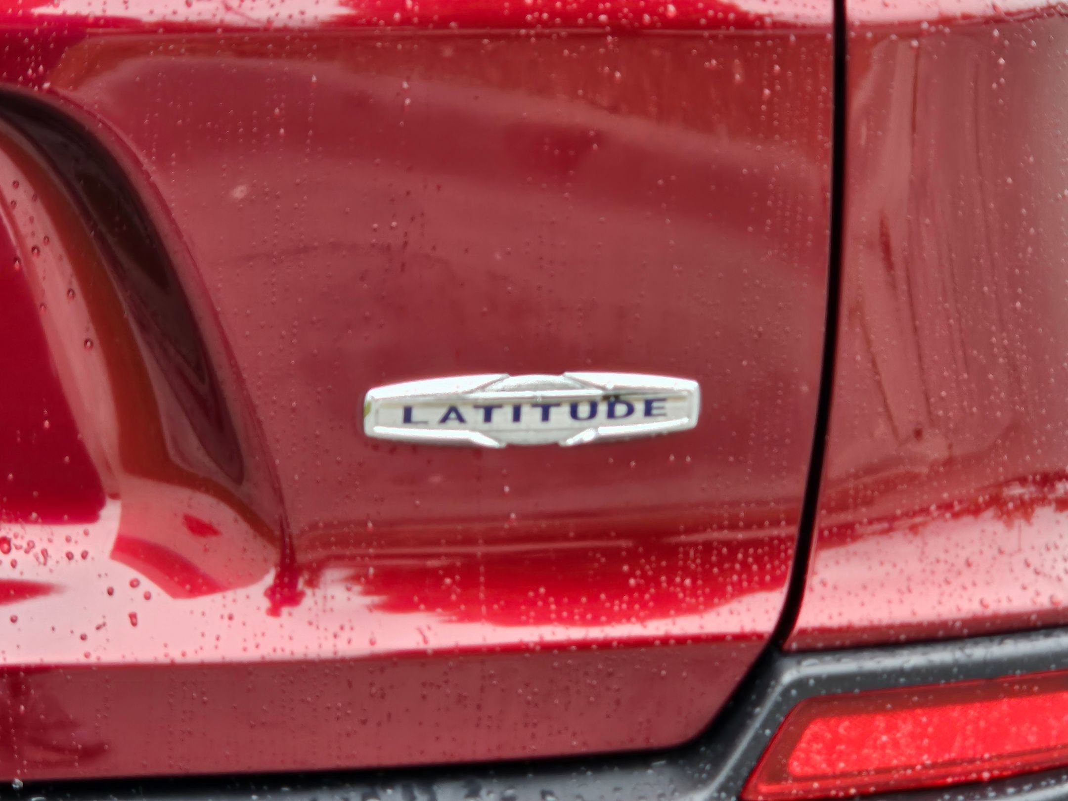 Used 2019 Jeep Cherokee Latitude Plus FWD image 31