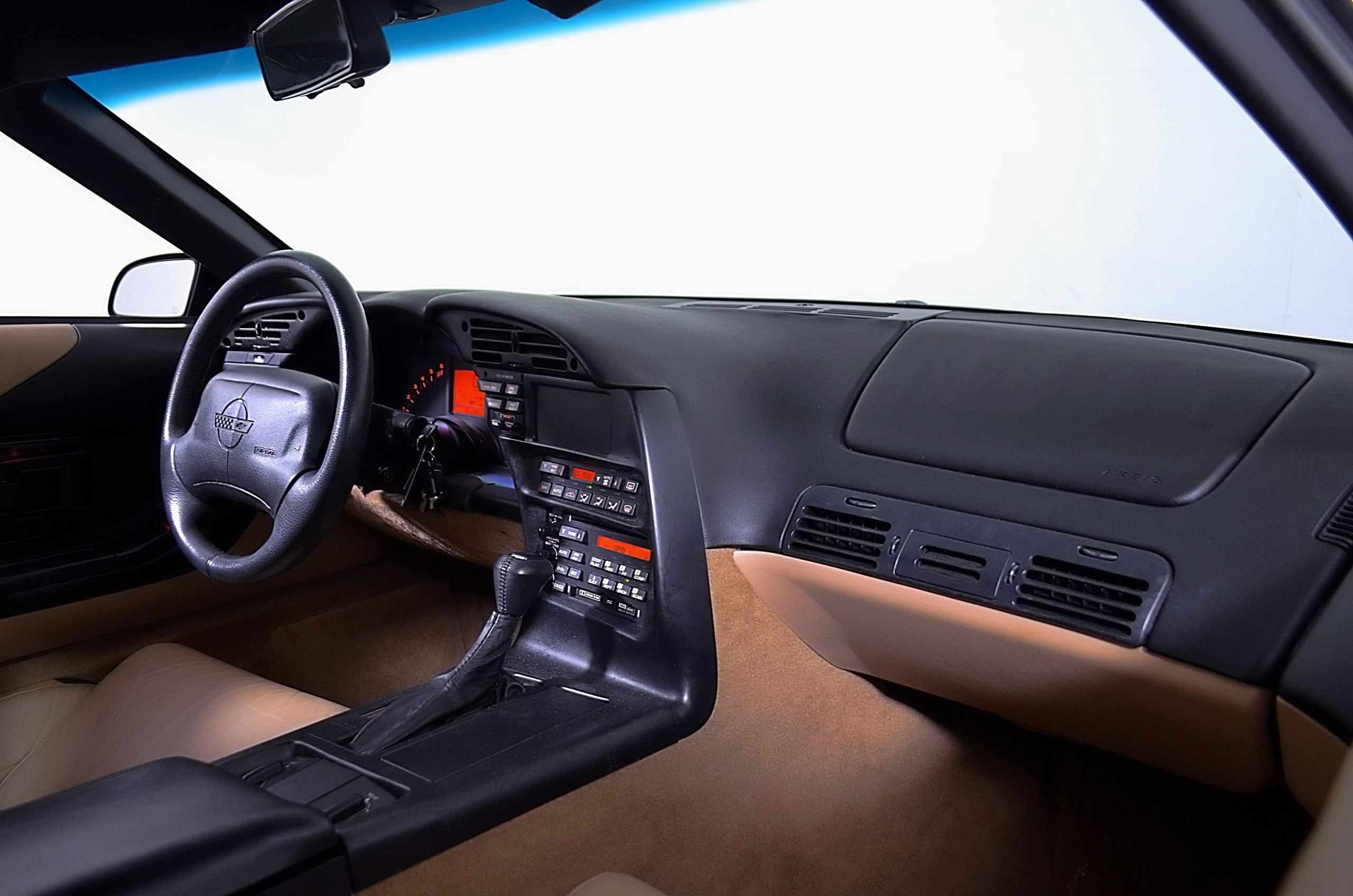 Used 1996 Chevrolet Corvette Coupe RWD image 20