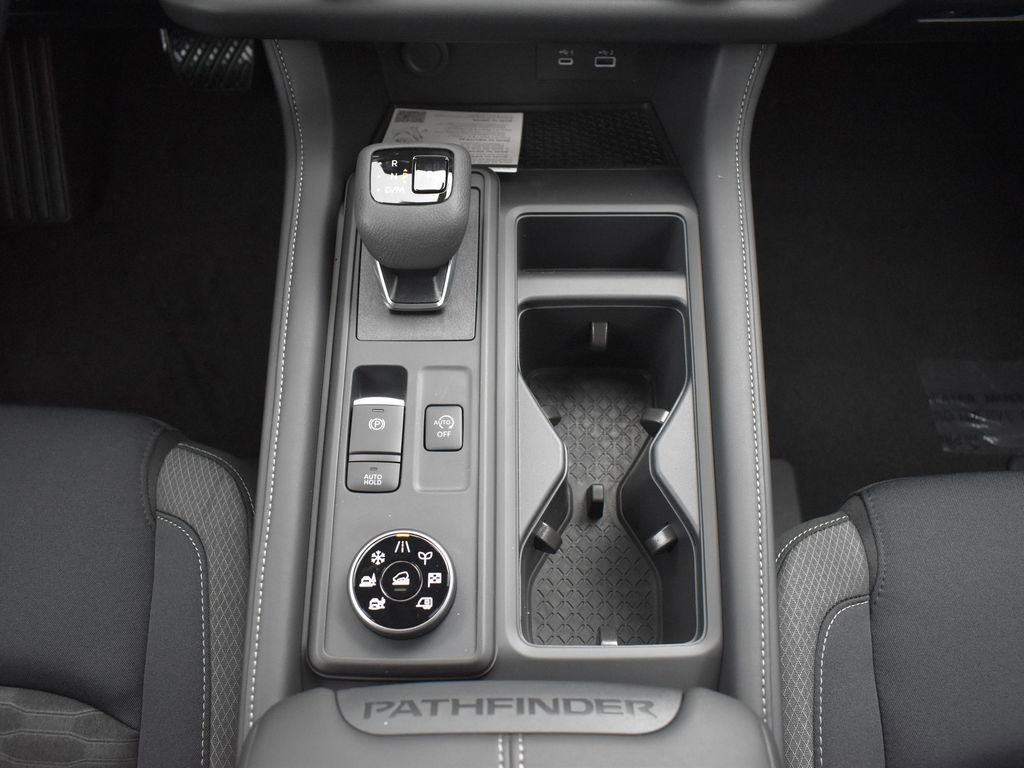 New 2025 Nissan Pathfinder S image 12