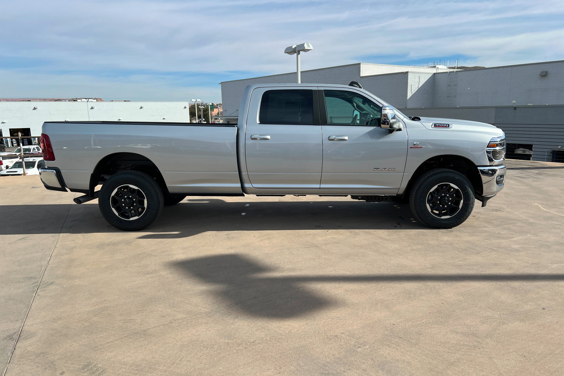 New 2026 RAM 3500 Laramie AWD/4WD image 6