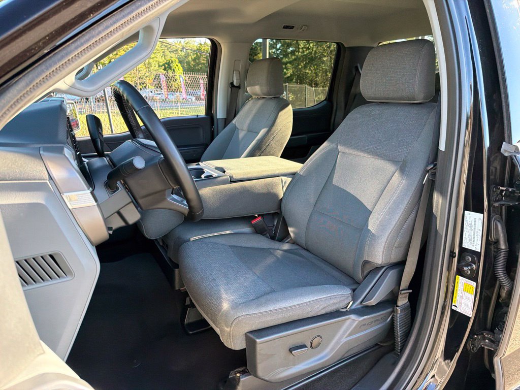 Used 2025 Ford F150 XLT w/ Equipment Group 301A Standard AWD/4WD image 18