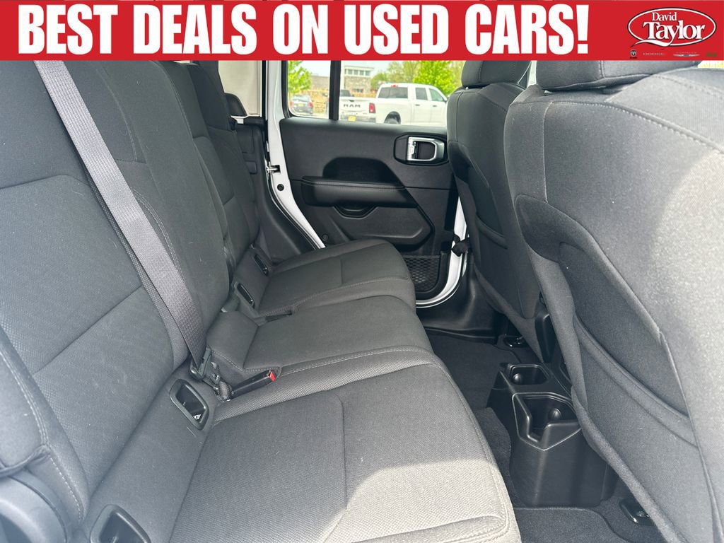 Used 2021 Jeep Gladiator Overland AWD/4WD image 30
