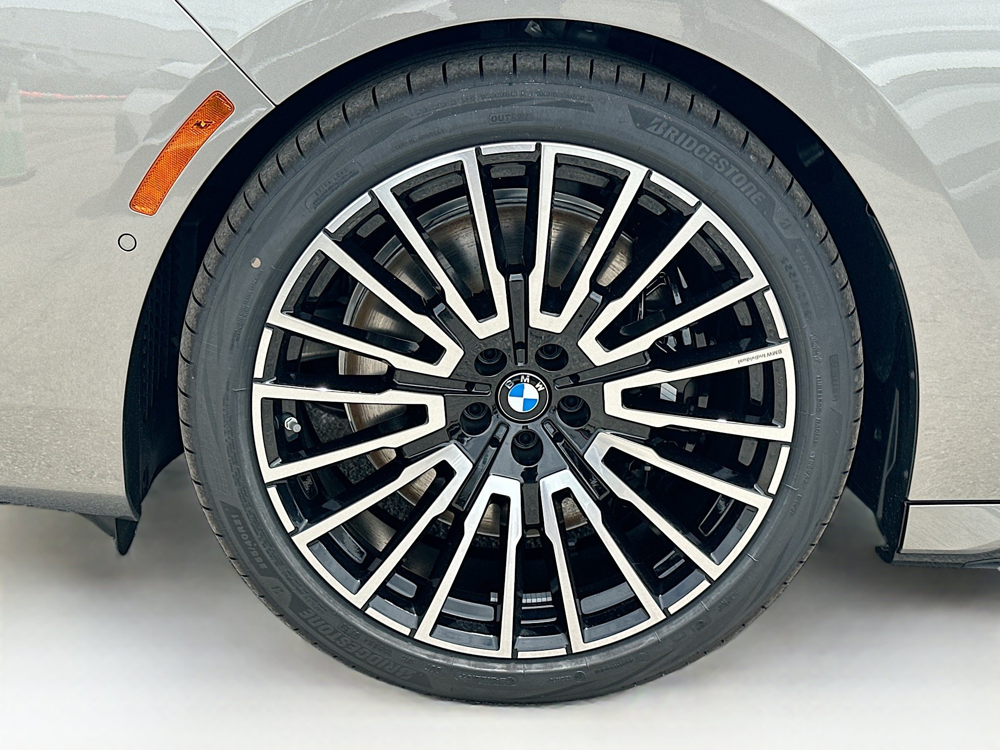 New 2026 BMW 760i xDrive w/ Executive Package AWD/4WD image 25