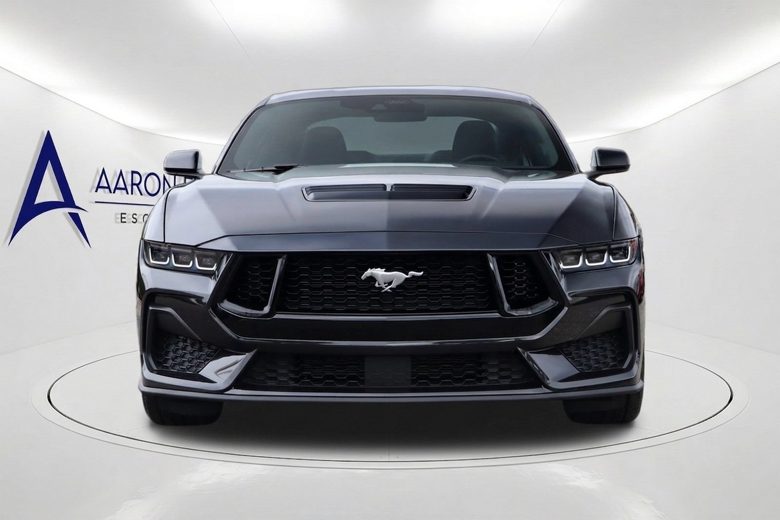 Used 2024 Ford Mustang GT RWD image 2