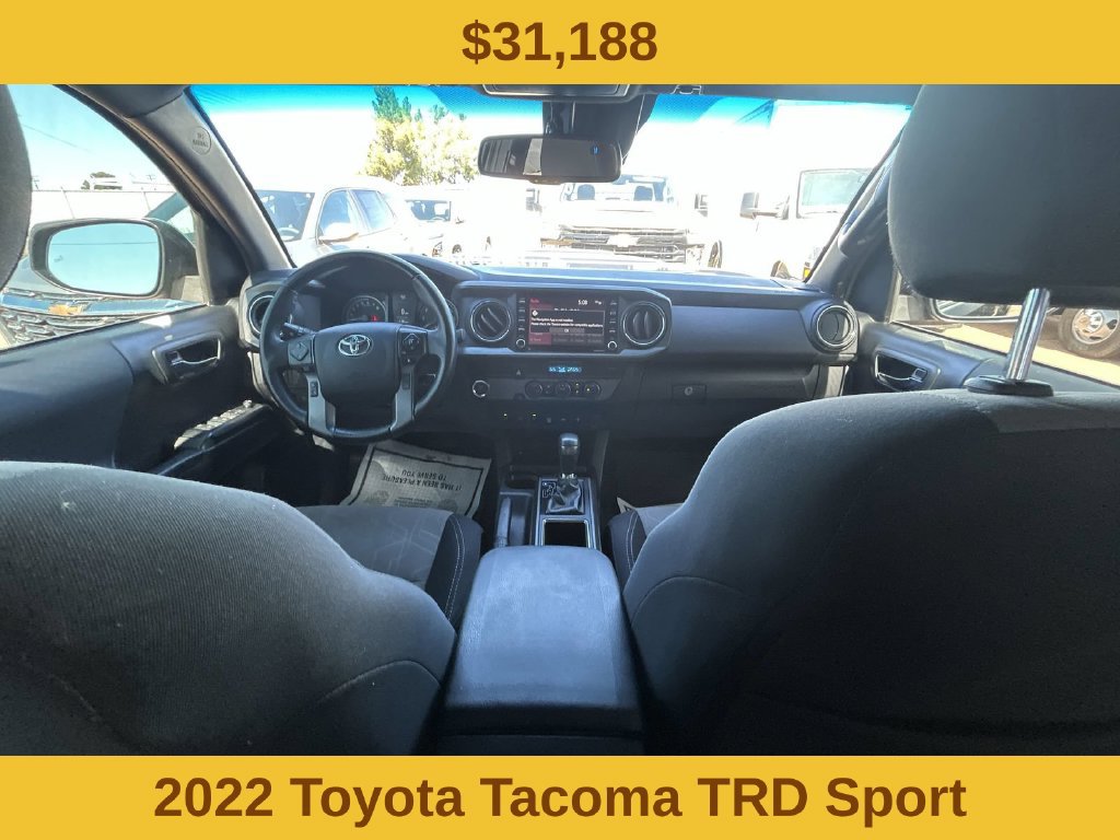 Used 2022 Toyota Tacoma TRD Sport w/ Technology Package RWD image 2