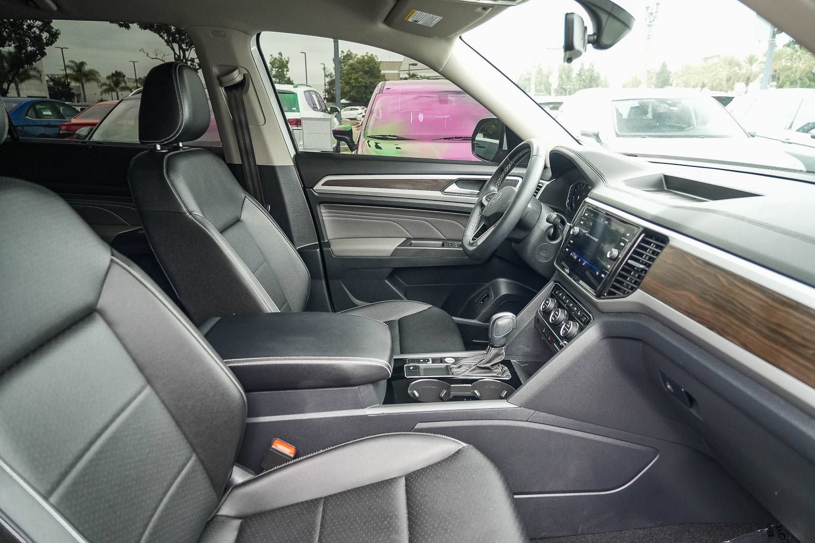 Certified 2023 Volkswagen Atlas SE FWD image 16