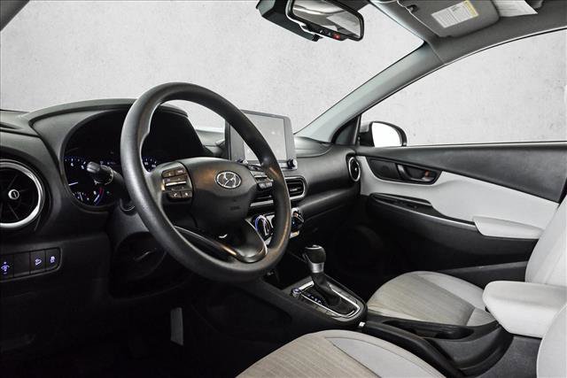 Used 2023 Hyundai Kona SEL image 10