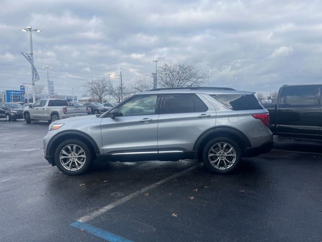 Used 2022 Ford Explorer XLT w/ Equipment Group 202A image 11