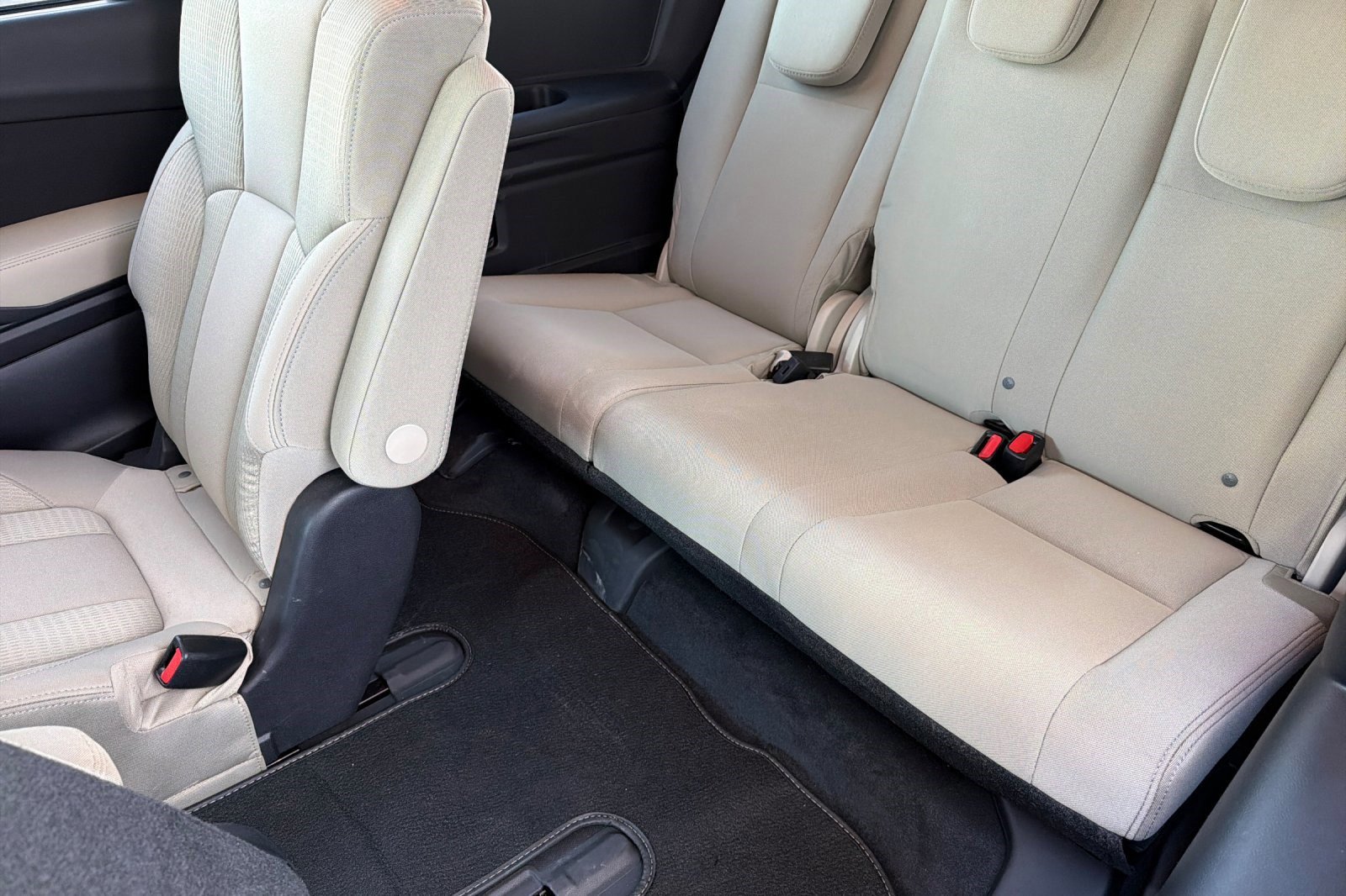 Used 2023 Subaru Ascent Premium w/ Convenience Package image 32