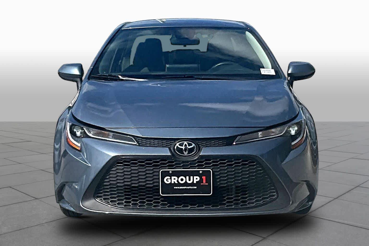Used 2021 Toyota Corolla LE w/ Carpet Mat Package (TMS) FWD image 4
