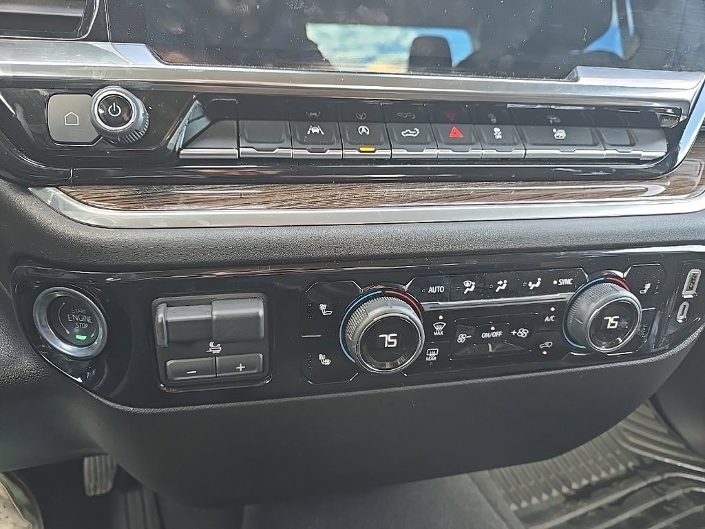 Used 2025 Chevrolet Silverado 1500 LT image 18