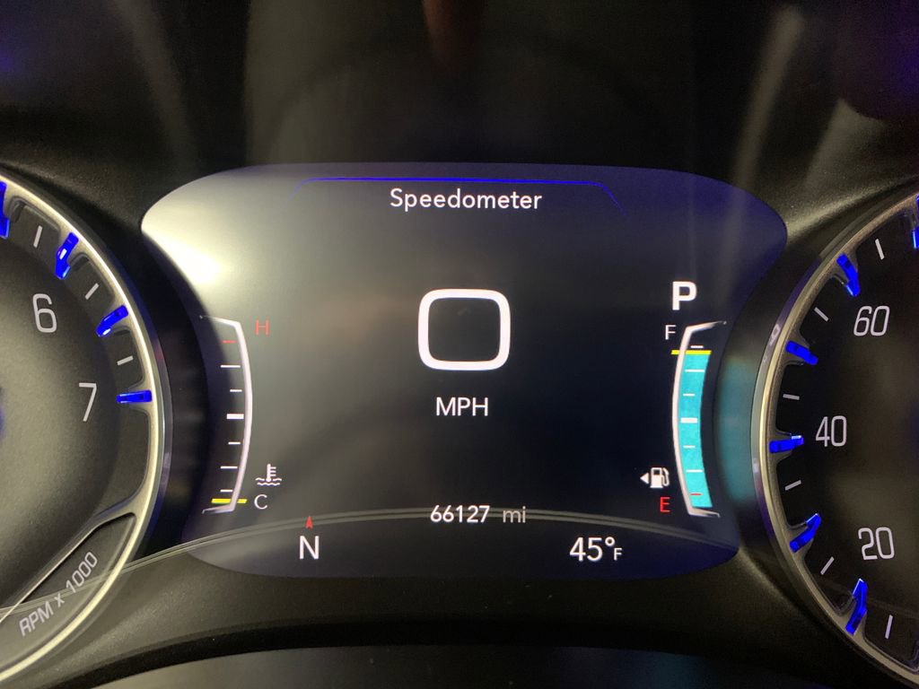 Used 2020 Chrysler Pacifica Limited image 33