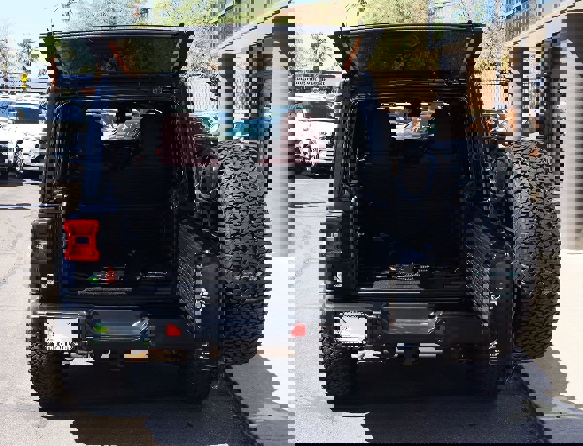 Used 2024 Jeep Wrangler Unlimited Rubicon 392 image 25