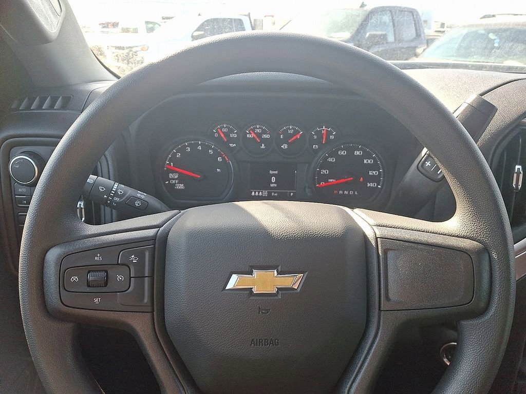 Used 2025 Chevrolet Silverado 1500 Custom w/ Turbomax Blackout Package image 9