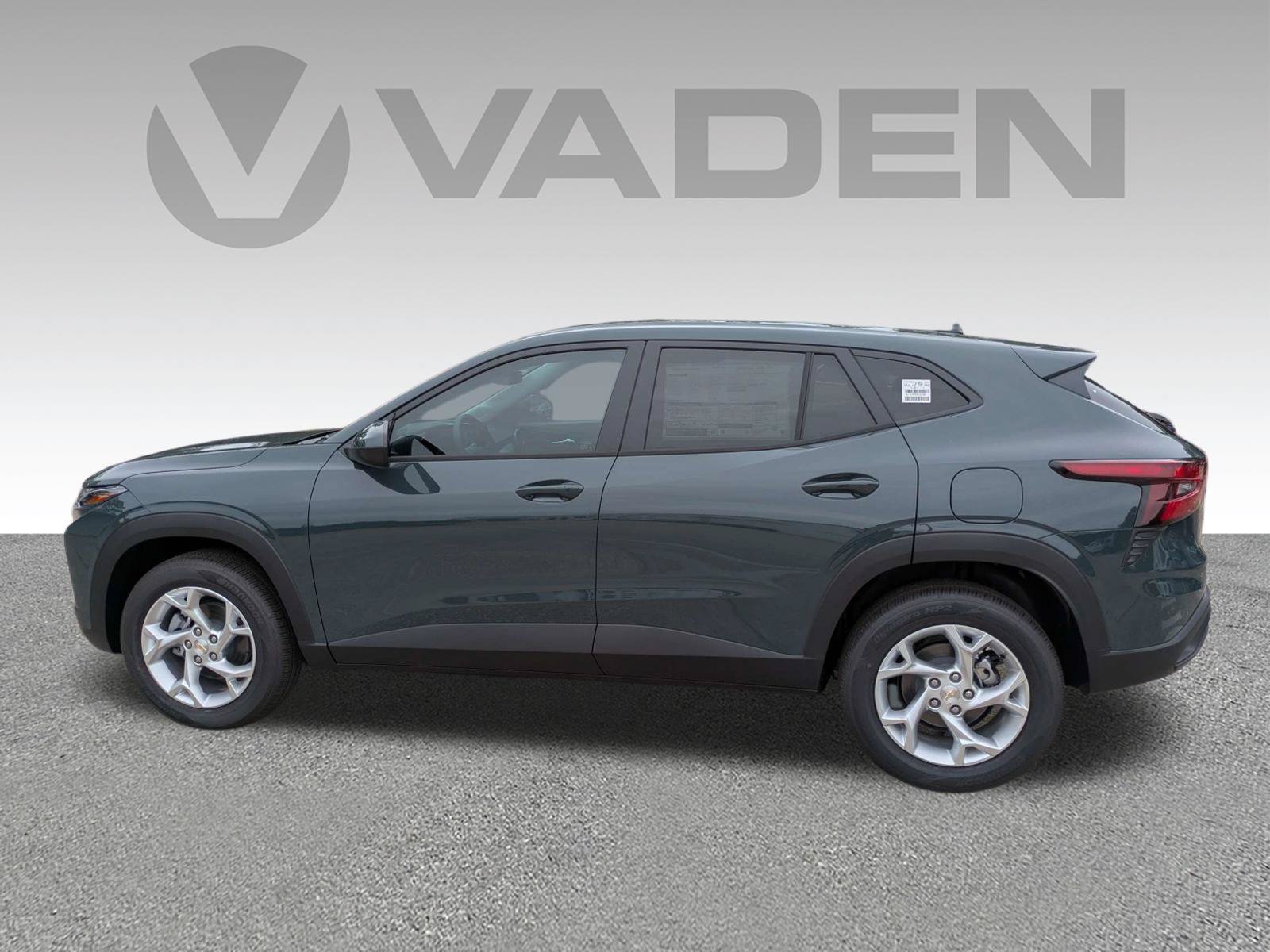 New 2026 Chevrolet Trax LS w/ LS Convenience Package FWD image 26
