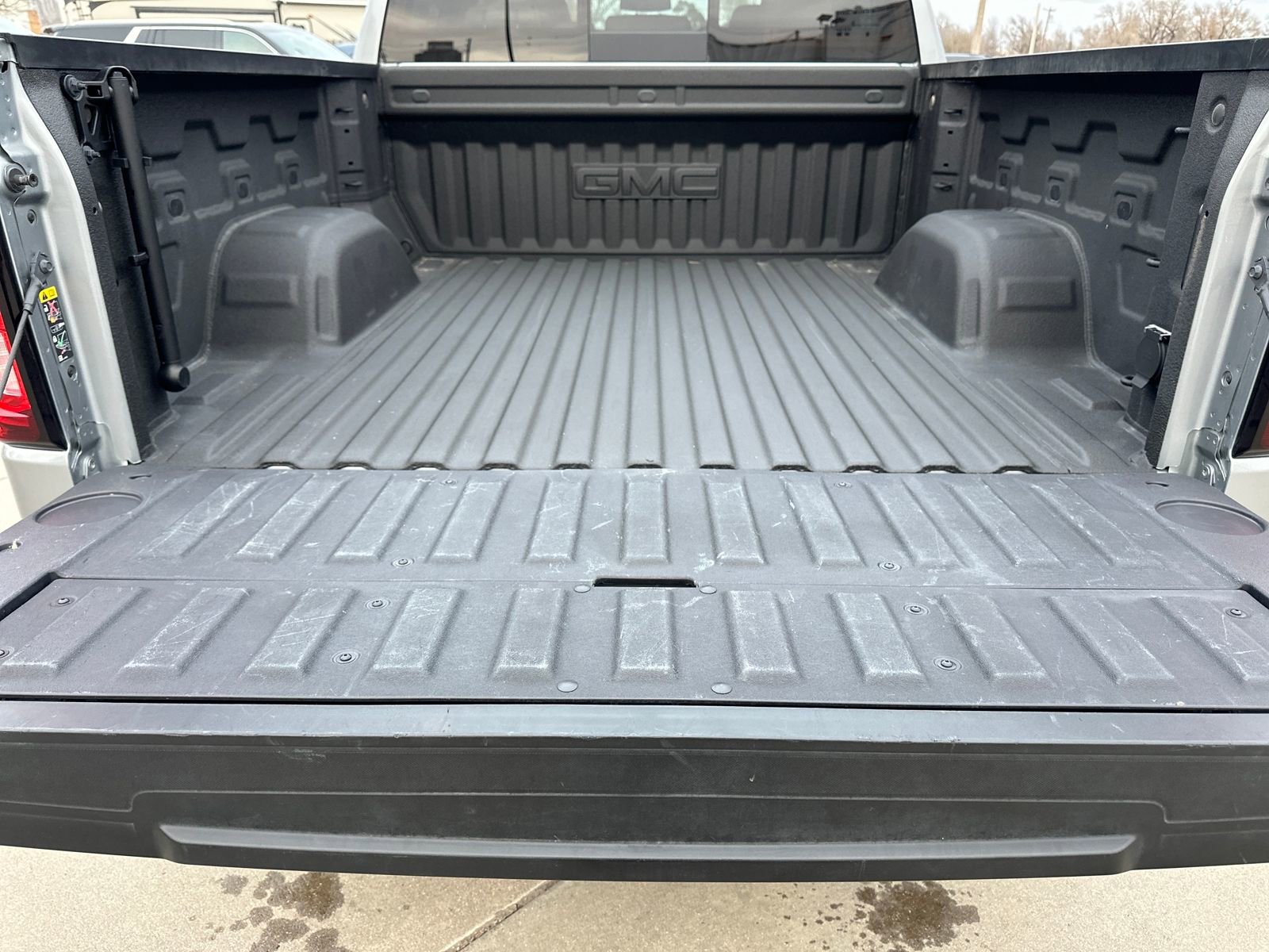 Used 2023 GMC Sierra 1500 SLT image 27