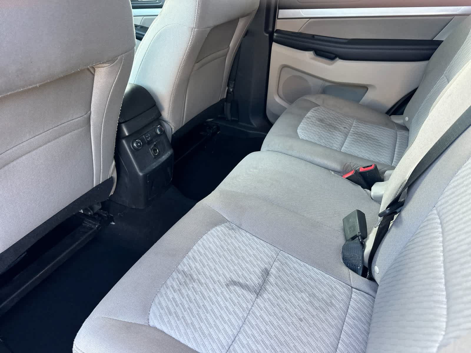 Used 2018 Ford Explorer FWD image 5