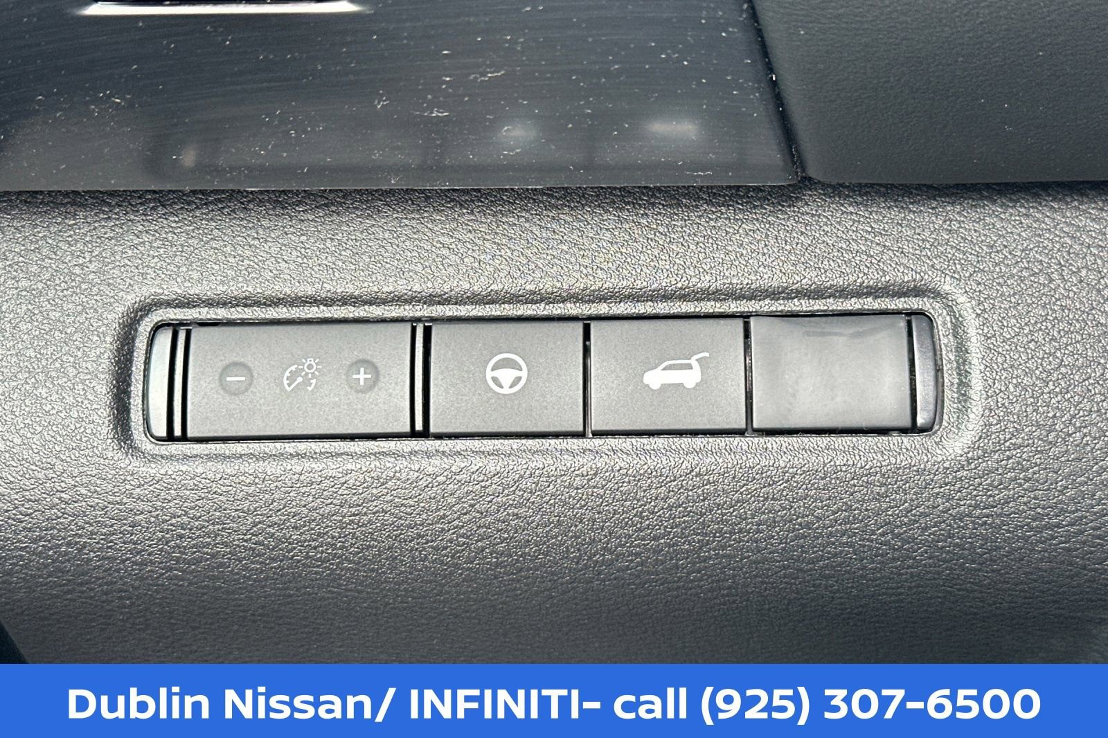 New 2026 Nissan Pathfinder SL w/ SL Premium Package AWD/4WD image 31