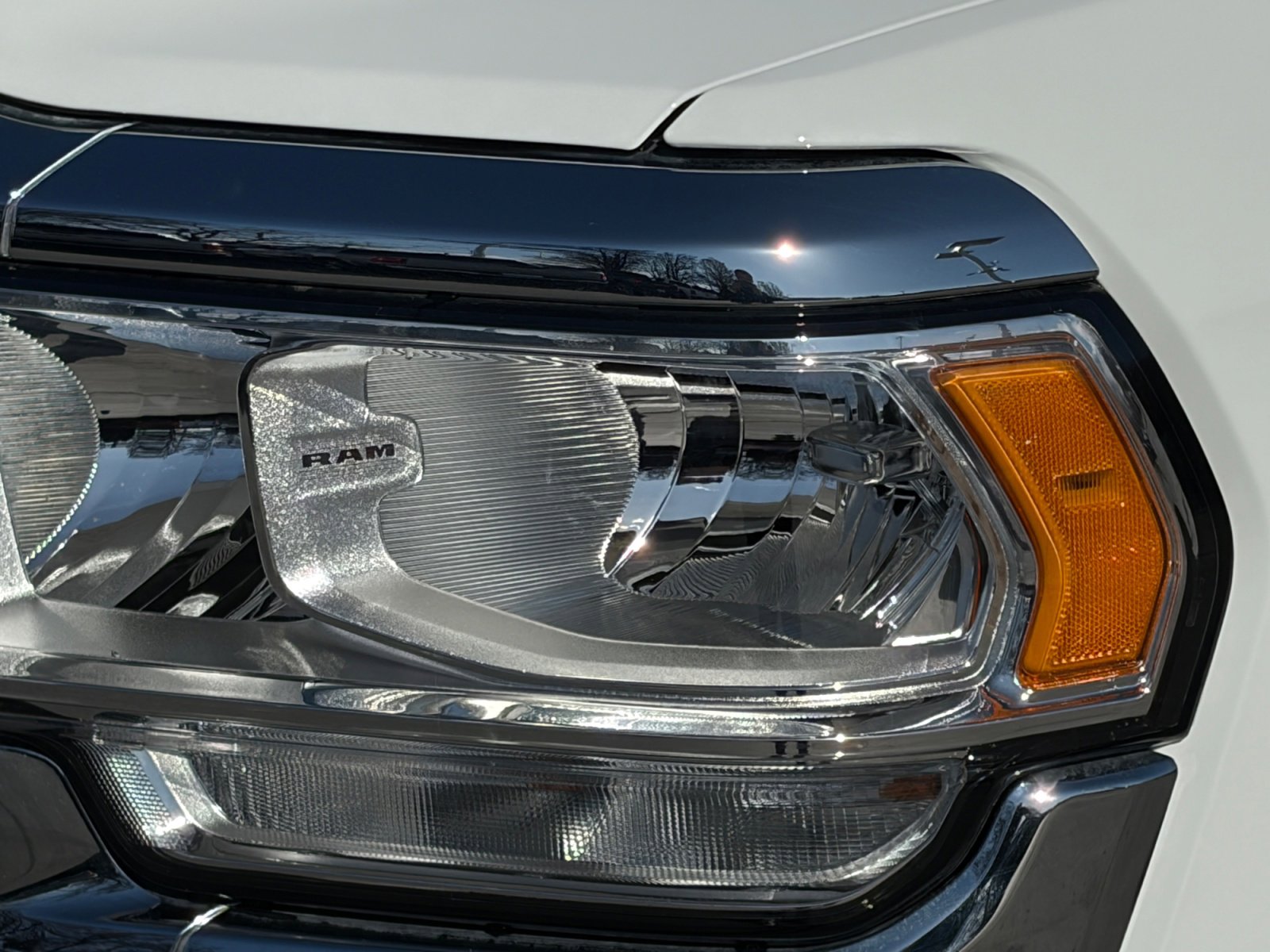 Used 2024 RAM 5500 Tradesman w/ Chrome Appearance Group image 9