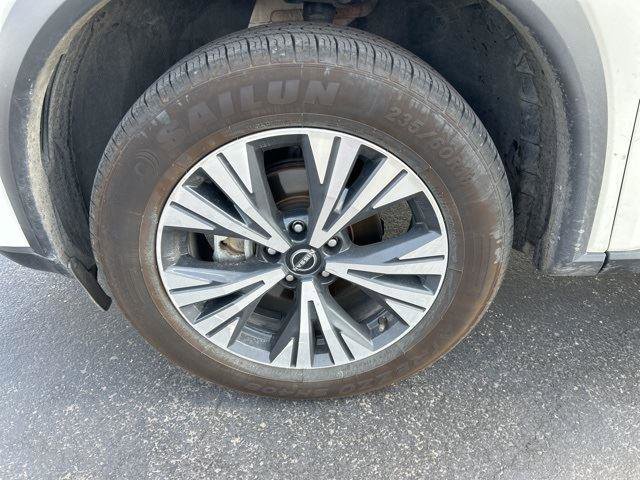 Used 2023 Nissan Rogue SV image 40