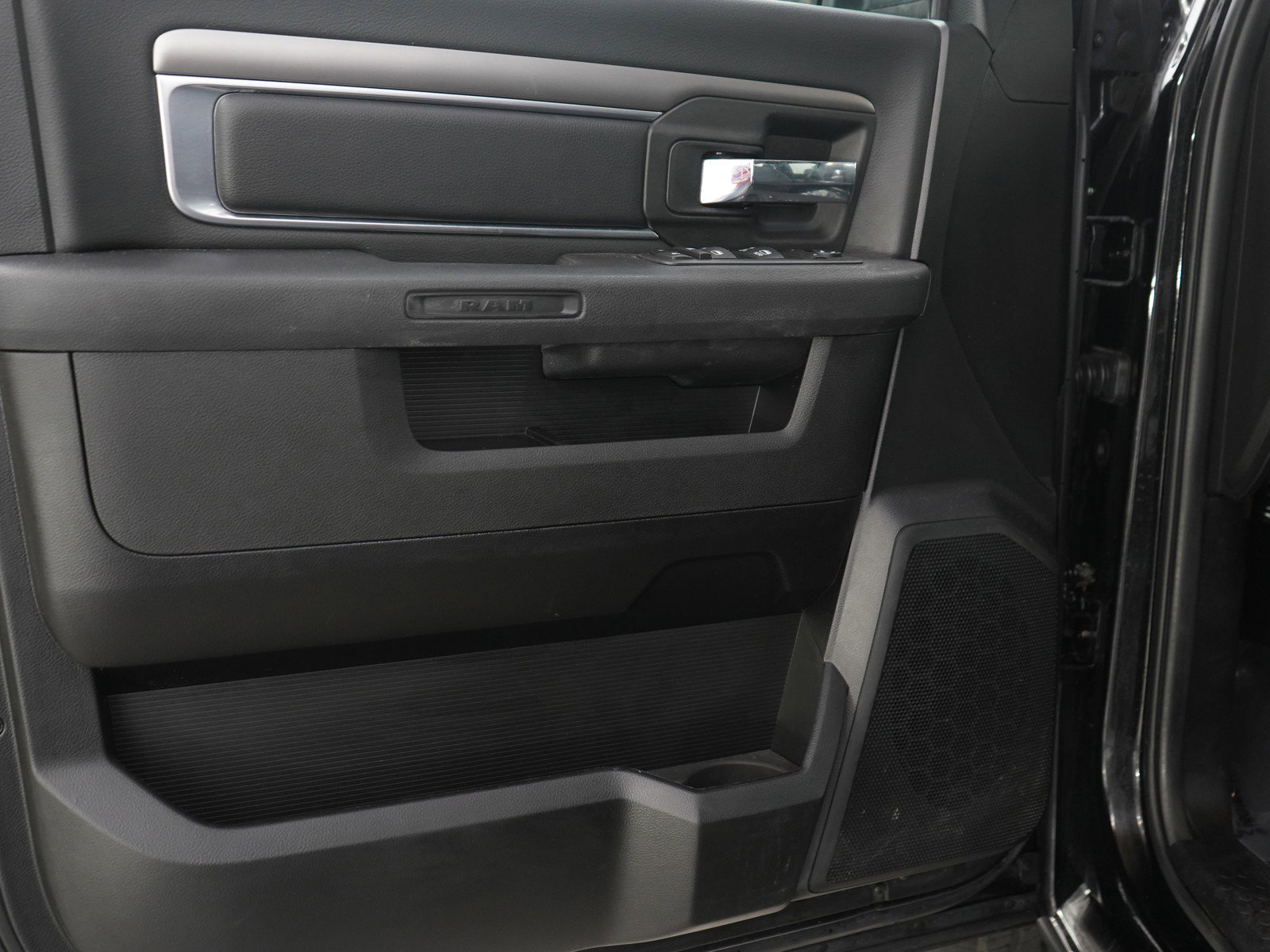 Used 2022 RAM 1500 Classic Warlock image 17